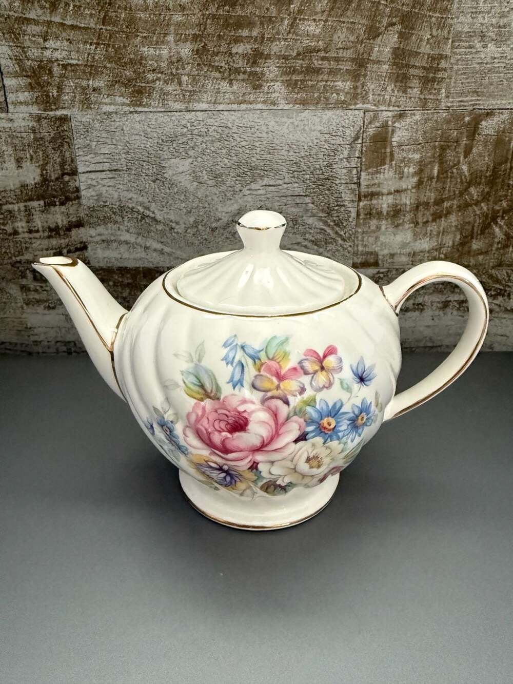 Vintage Sadler England Swirl Floral Teapot with Gold Trim